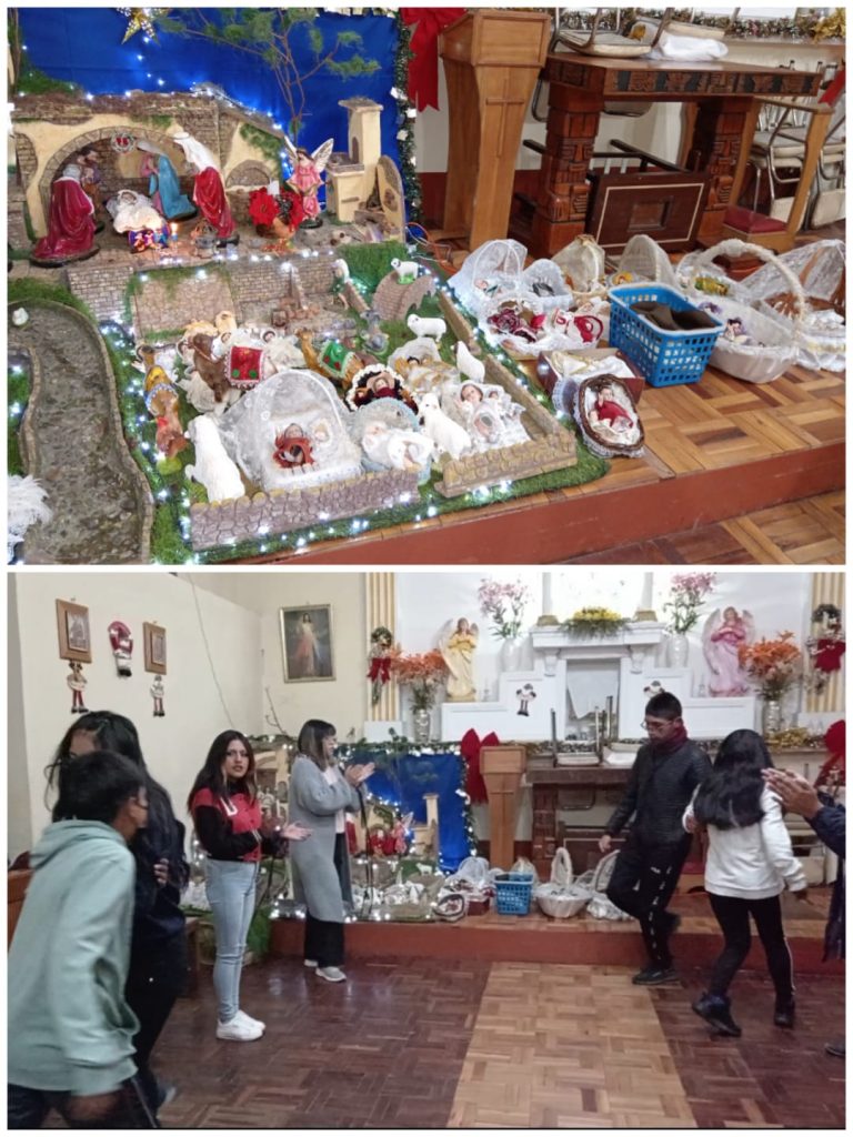 Cada Navidadm, niños y jóvenes del Barrio Minero practican la tradicional adoración el Niño Jesús.