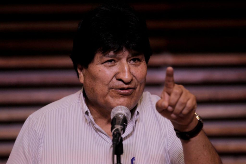 Morales dice que magistrados no renuncian porque buscan encubrir ‘corrupción’ del Gobierno.
